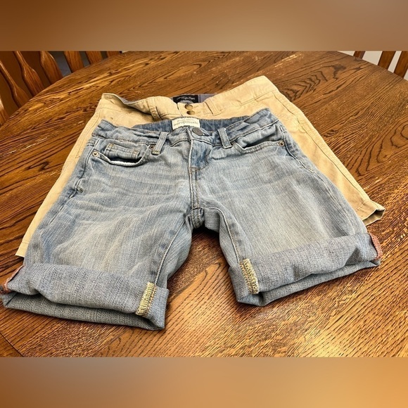 Lot 2 American Eagle Aeropostale Khaki Denim Size 0 XS Shorts Teen Tween School - Picture 2 of 16